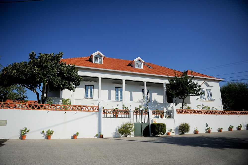 Casa Das Rendufas- Turismo Rural Com Figos Rendufas da Estrada Exterior foto